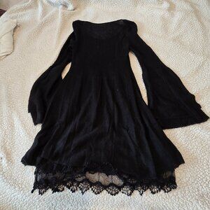 VENUS Black Boho Bell Sleeve Sweater Dress with Lace Trim - Medium